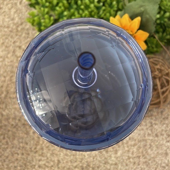 Starbucks NEW Tumbler Summer 2023 - Picture 5 of 6